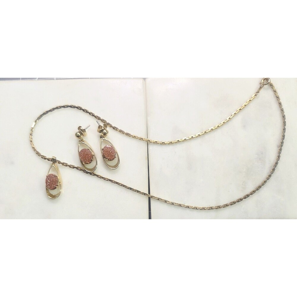Teardrop Goldstone Pendant Necklace And Dangle Earrings Gold Tone 16 in/ 1 in